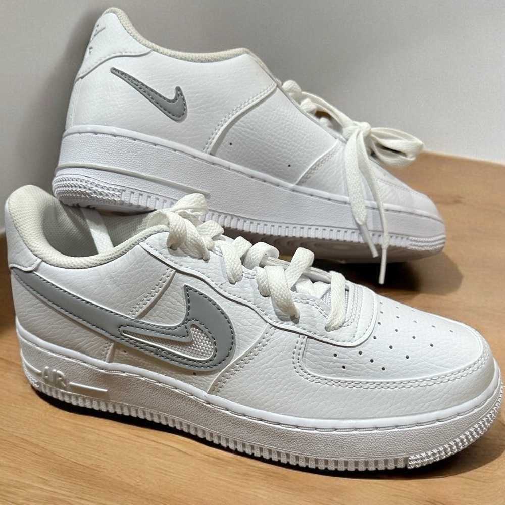 Nike Air Force Unisex 1 Low Cut Out 'Soft Grey' FQ2413-100 Size 6 Youth